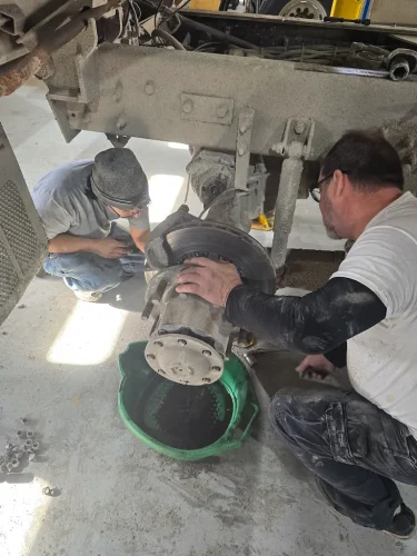 7.-Heavy-Duty-Truck-Repair-Shop-Tulsa-OK-16-8-26